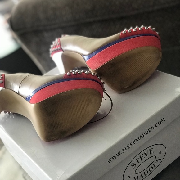 Steve Madden Heels - Picture 3 of 4
